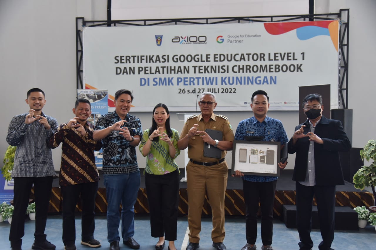 SMK Pertiwi Kuningan Gelar Sertifikasi Google For Education