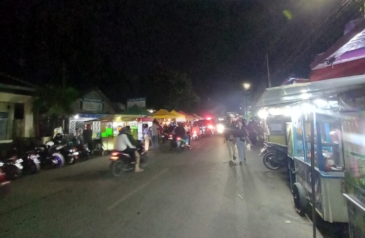 Sensasi Street Food yang Menggugah Selera, Berikut 5 Tips Berburu Jajanan di Jalan M. Toha 