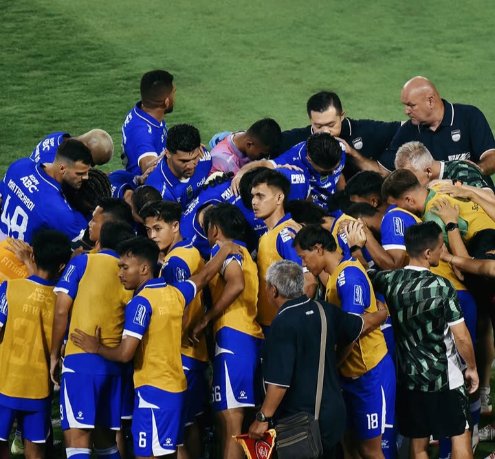 Bojan Hodak Full Senyum! Persib Sukses Boyong 11 Pemain Asing Bertabur Bintang, Siap Hattrick Juara!