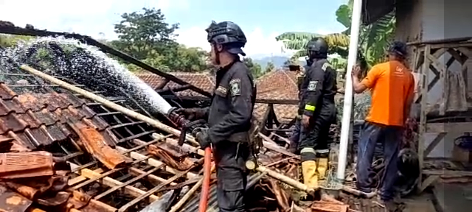 Rumah Terbakar Gara-gara Tungku, Kerugian Mencapai Rp 50 Juta