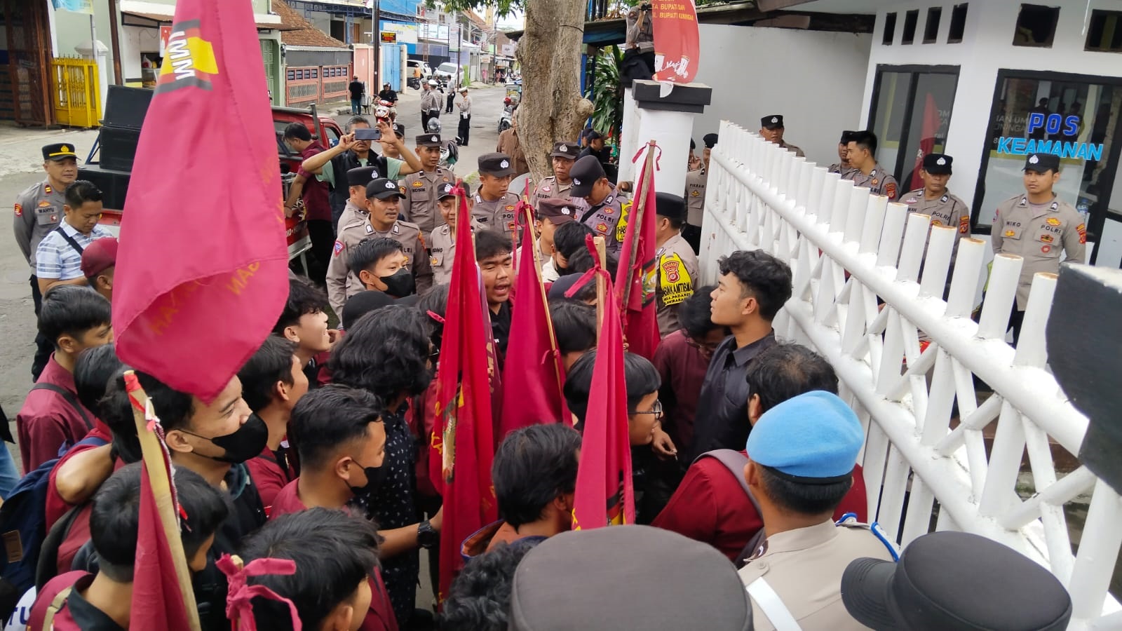 Tidak Ditanggapi, Mahasiswa Bakal Kembali Demo KPU Kuningan dengan Massa Lebih Banyak