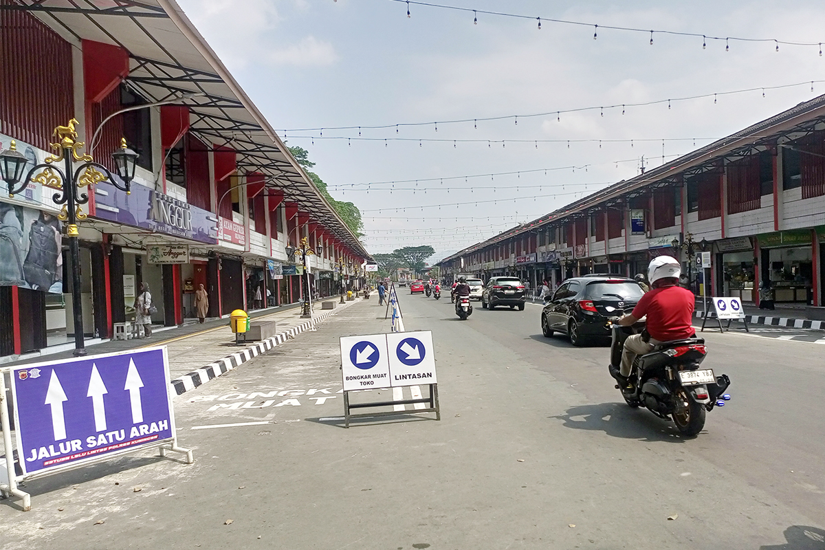 Ojek Online Tak Bisa Parkir di Pertokoan Jl Siliwangi Kuningan, Omzet Pedagang Makin Ngedrop
