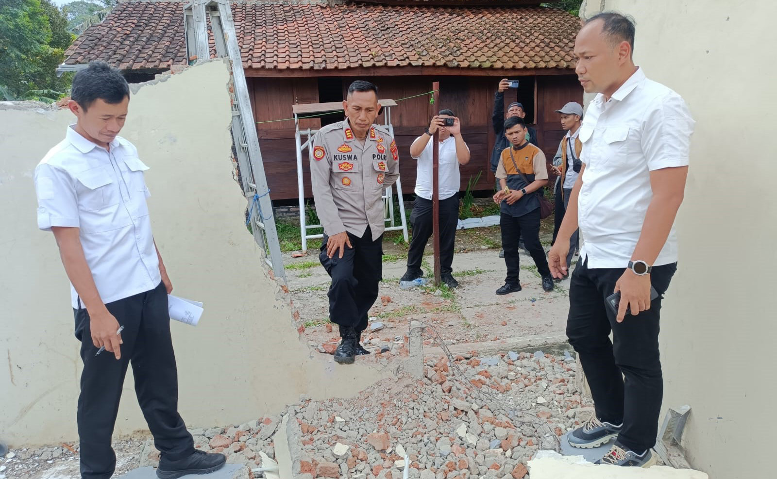 Bangunan Rubuh, Pekerja asal Kelurahan Cipari Meninggal Dunia