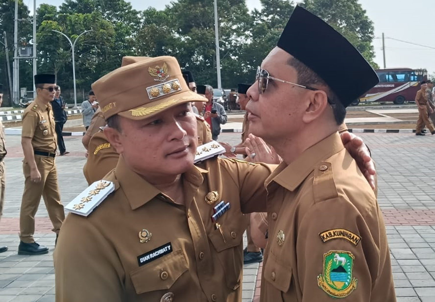 Dipercaya Bupati Kuningan, Elon Carlan Resmi Pimpin Diskopdagperin  sebagai Plt