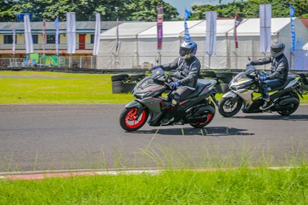 AEROX TRACK DAY, Enjoy Sensasi Berkendara Super Sport AEROX ALPHA di Lintasan Sirkuit