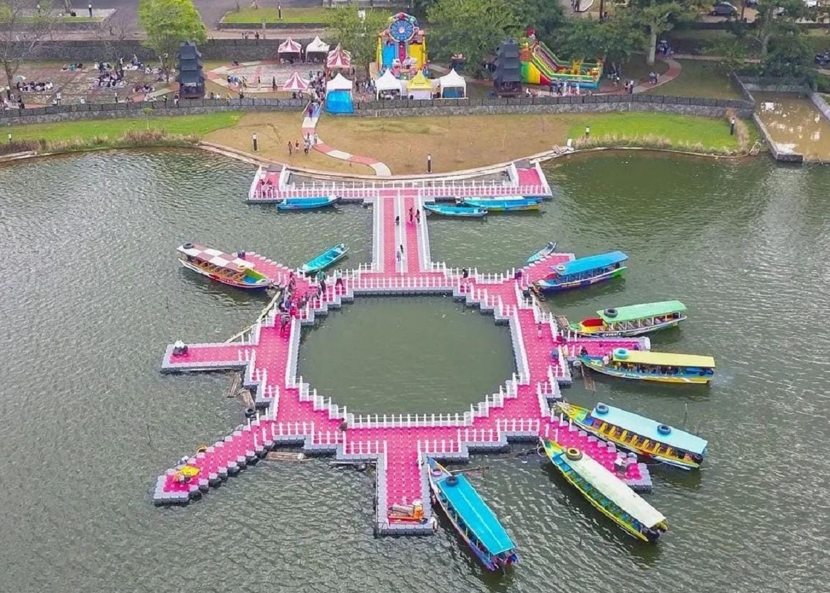 Wisata Alam di Kuningan Bisa Bermain dengan Ikan dan Naik Perahu, Simak Daftarnya Berikut Ini