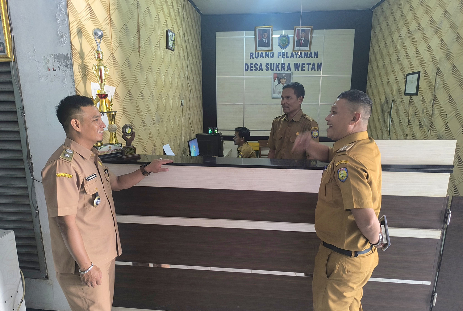 Warga Kuningan Jadi Pelajaran, Kecamatan Sukra Bikin Perdes Perlindungan Pekerja Migran