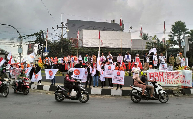 PKS Gelar Flash Mob di Bunderan Cijoho, Menolak Kenaikan Harga BBM