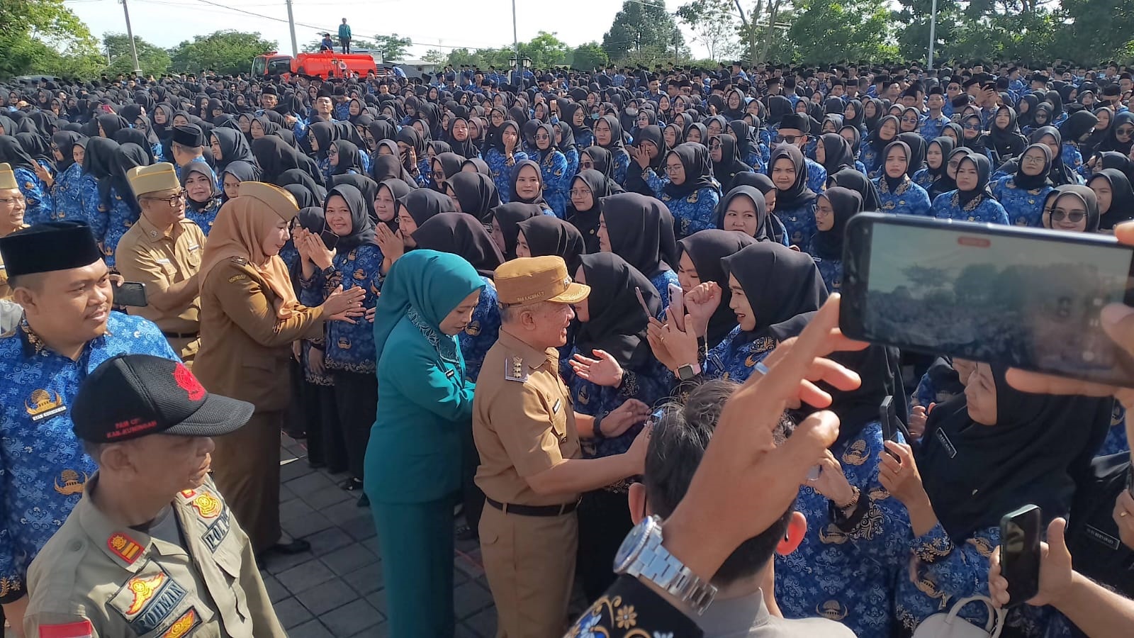 Gaji Honorer Kuningan Turun Usai Diangkat jadi PPPK Paruh Waktu, Kok Bisa?