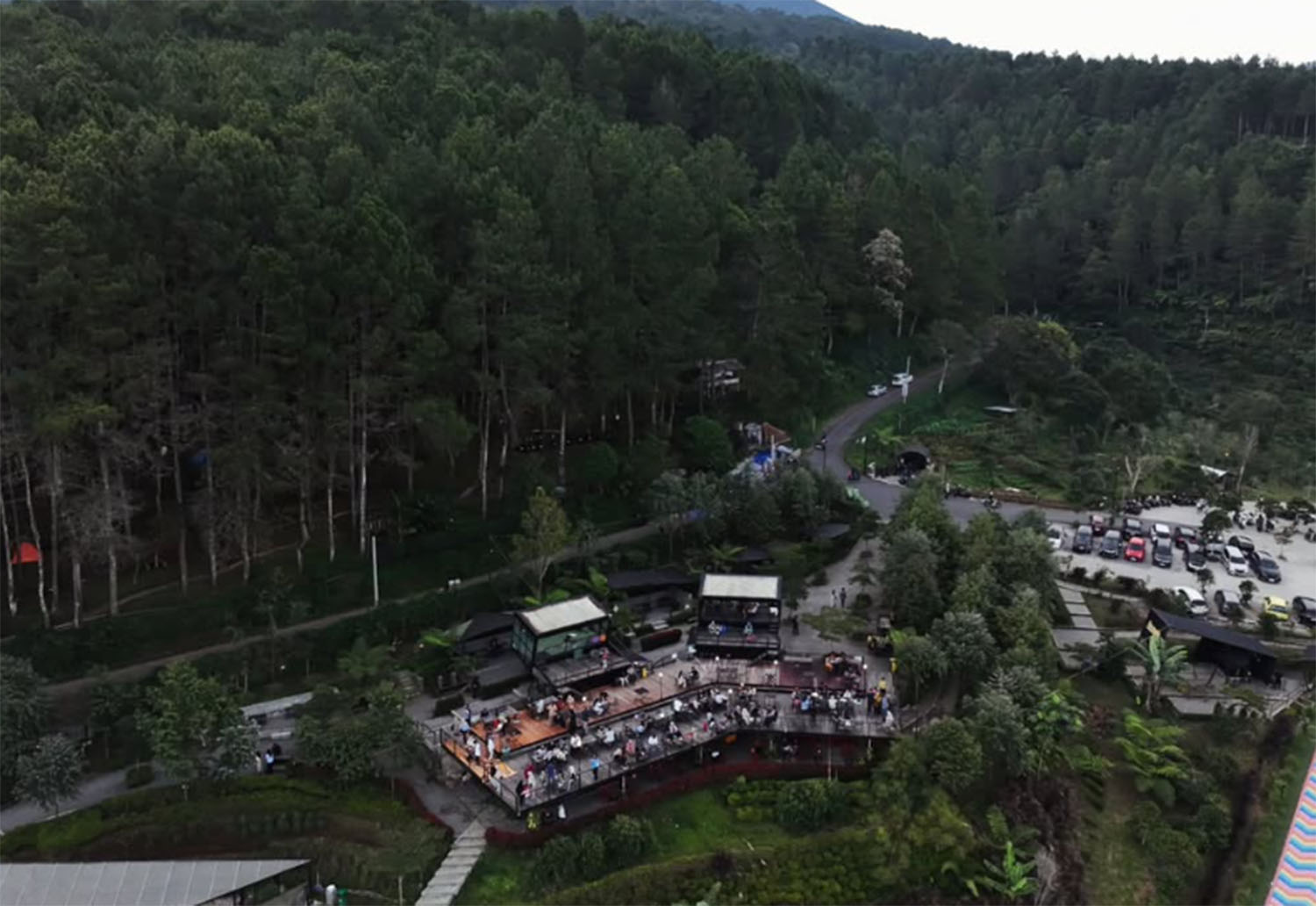 Tidak Hanya Keindahan Alam, Ini Keunggulan Lain Tempat Wisata Botanika Kuningan yang Jarang Diketahui