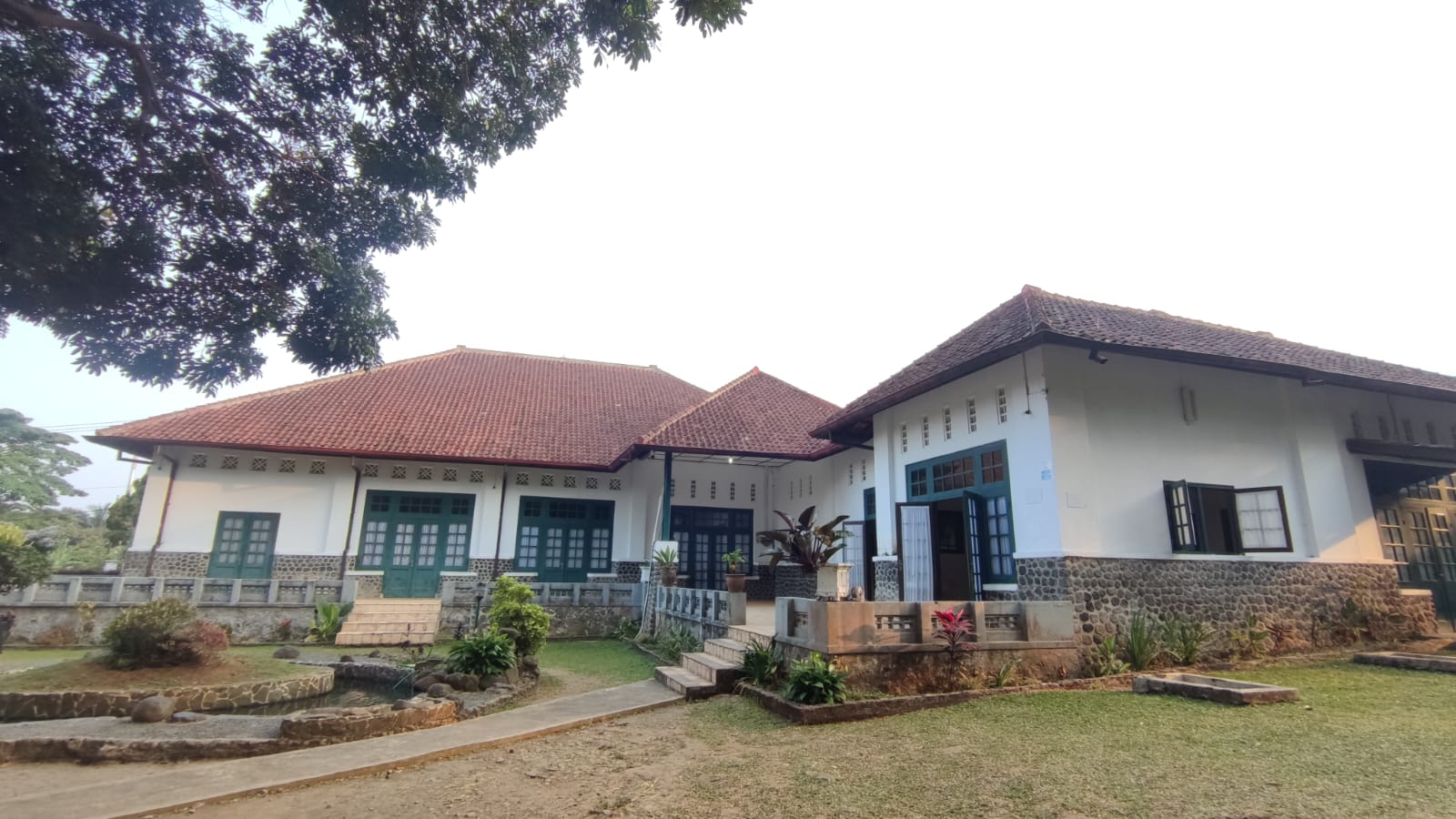 Keluarga van Os Tak Menyangka, Rumah Mereka di Kaki Gunung Ciremai Bakal Jadi Sejarah Besar untuk Indonesia