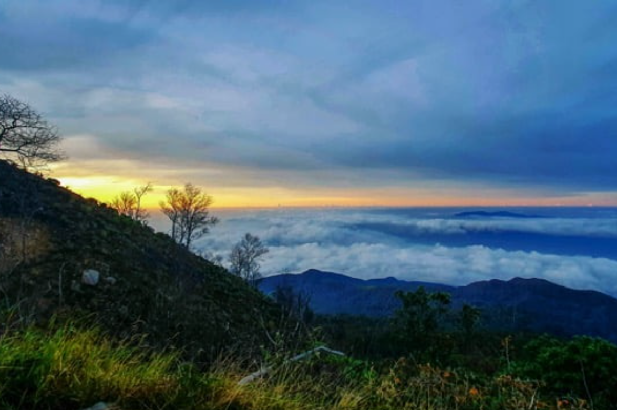 Termasuk Palutungan Kabupaten Kuningan, Berikut 5 Jalur Pendakian Gunung Ciremai dari Pemula hingga Ekstreme