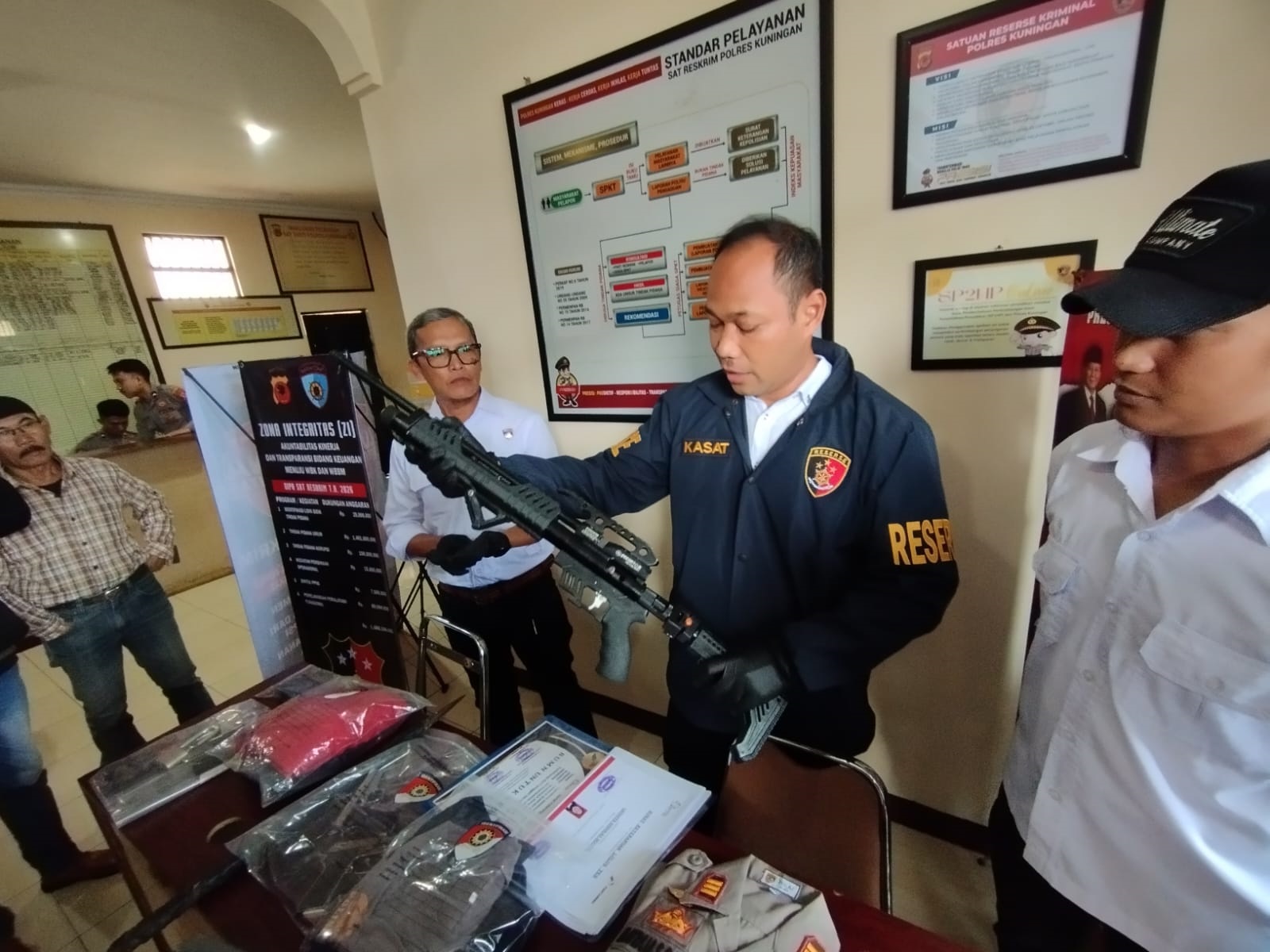 Nyamar Jadi Polisi Gadungan, Tipu Warga Puluhan Juta dengan Modus Bisa Bekerja di Pertamina