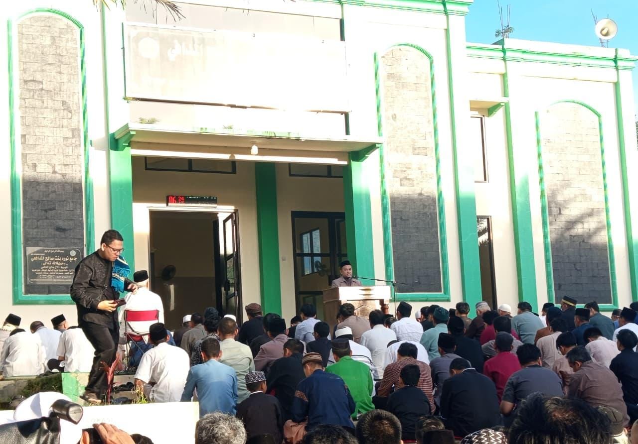 Lautan Jamaah di Kampus UM Kuningan, Salat Ied Muhammadiyah Meluber hingga ke Jalan