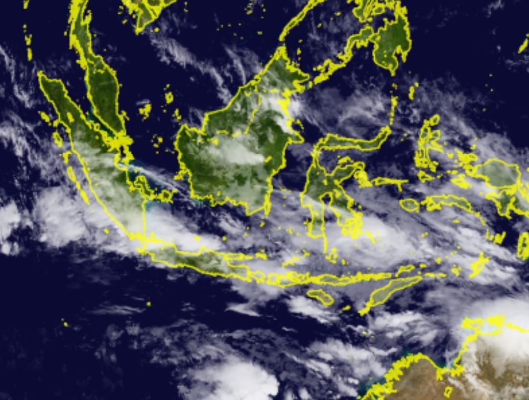 Pulau Jawa 'Hilang' Tertutup Awan Siklon Tropis, Apa yang Sebenarnya Terjadi? Begini Penjelasan BMKG