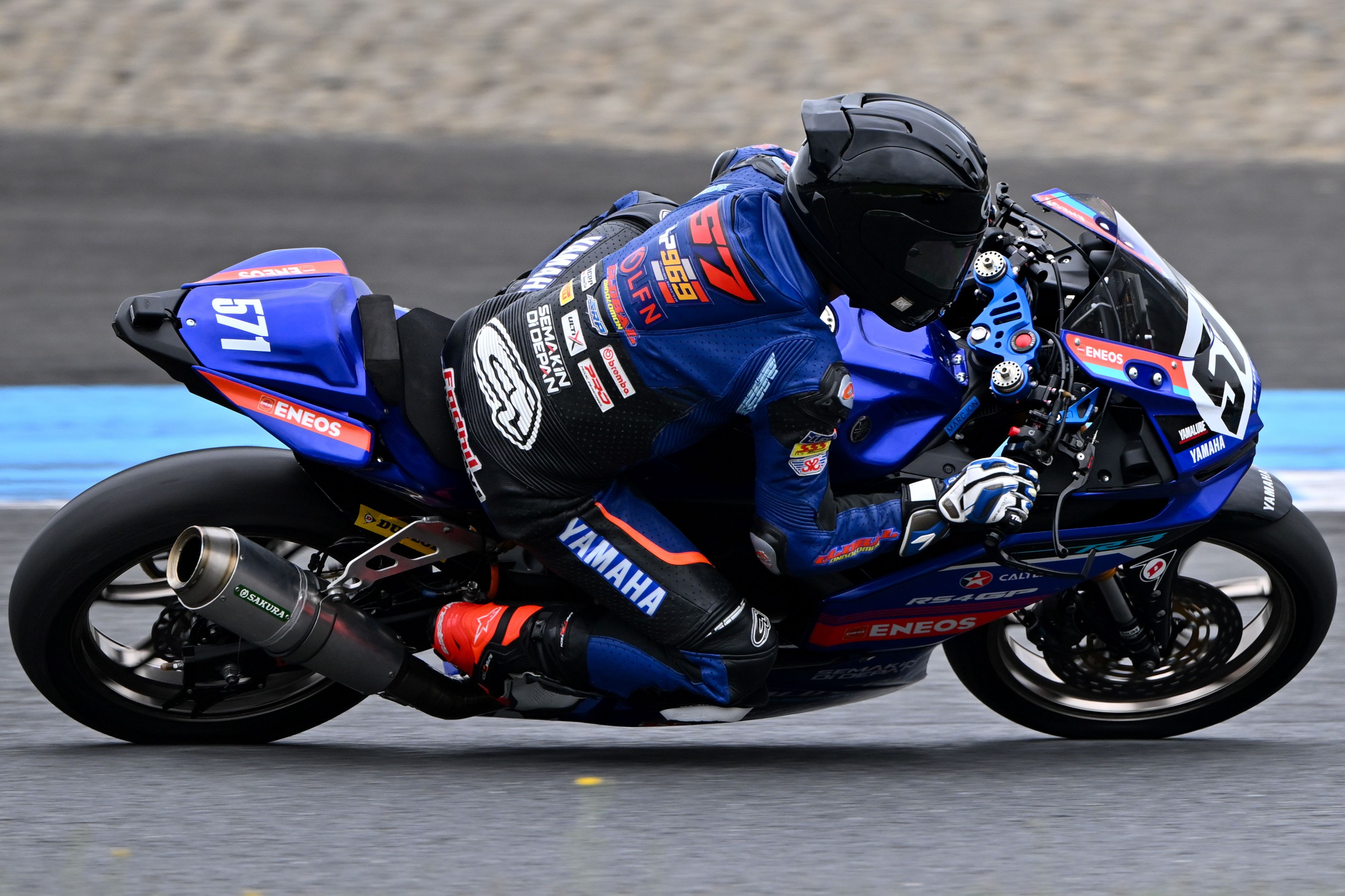 Wahyu Nugroho dan Candra Hermawan Raih Podium di ARRC Motegi, Tim Yamaha Racing Indonesia Tampil Memukau