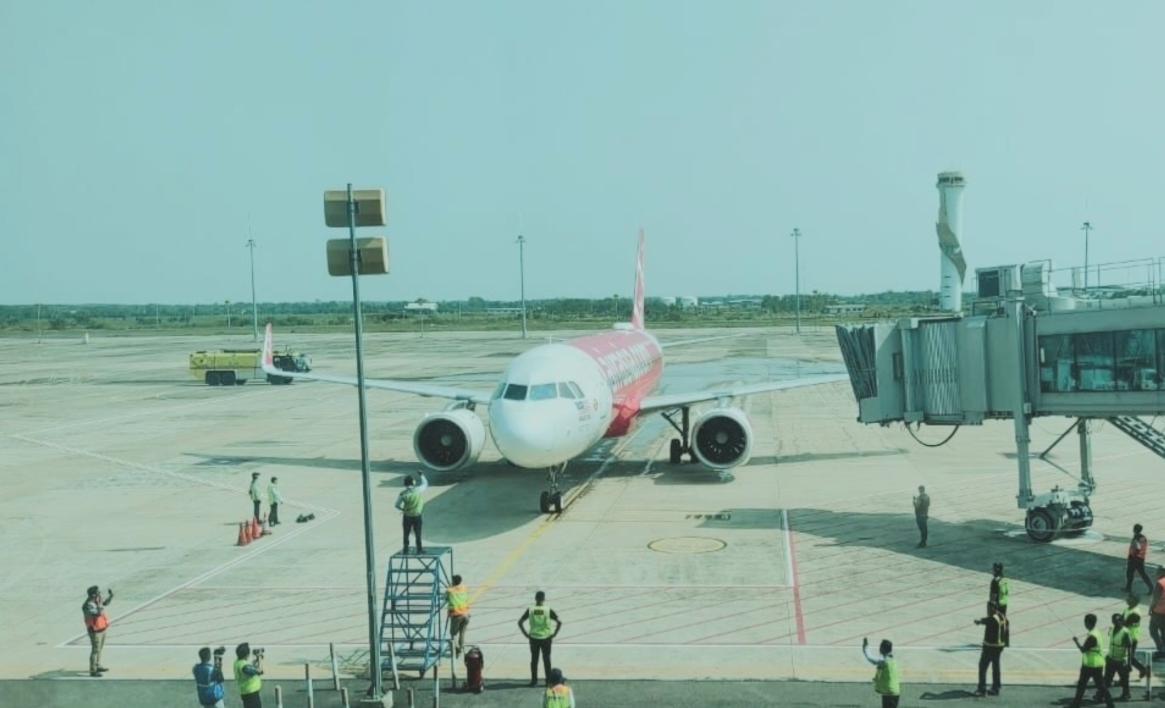 HORE! Bandara Kertajati Buka 4 Rute Baru di Bulan April, Ada ke Singapura Loh