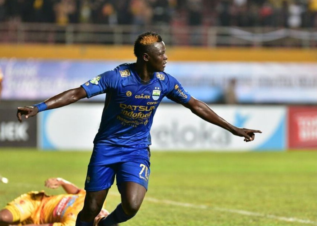 Eks Striker Gaek Persib Bandung Ini Pilih Merumput di Liga 2, Kini Resmi Diperkenalkan Persela
