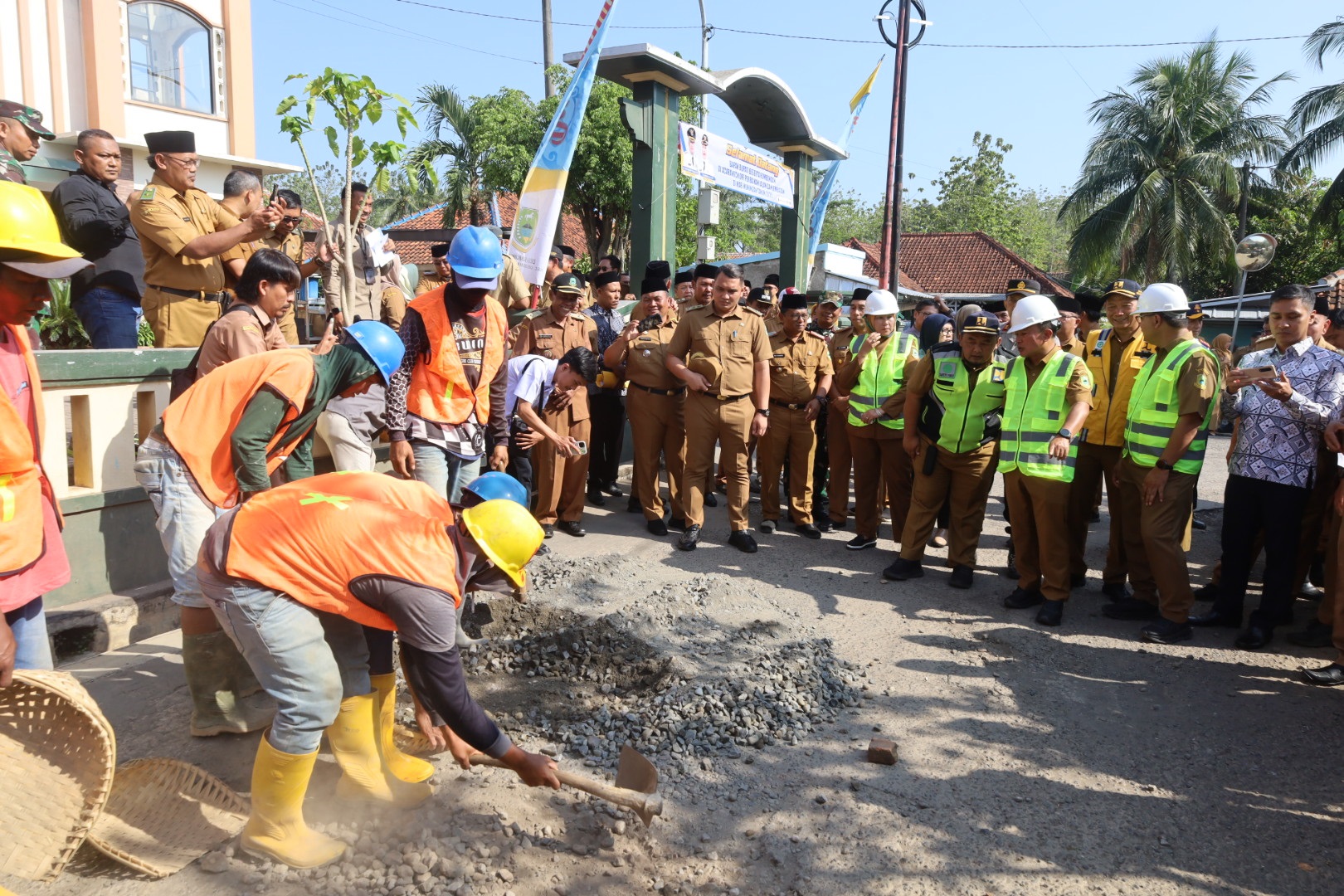DIMULAI! Perbaikan Jalan dan Jembatan di Kuningan, Anggaran Meningkat 10 Kali Lipat