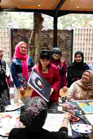 Classy Grls Day Out Kartini Day 'Dari Kebaya ke Jalan Raya'