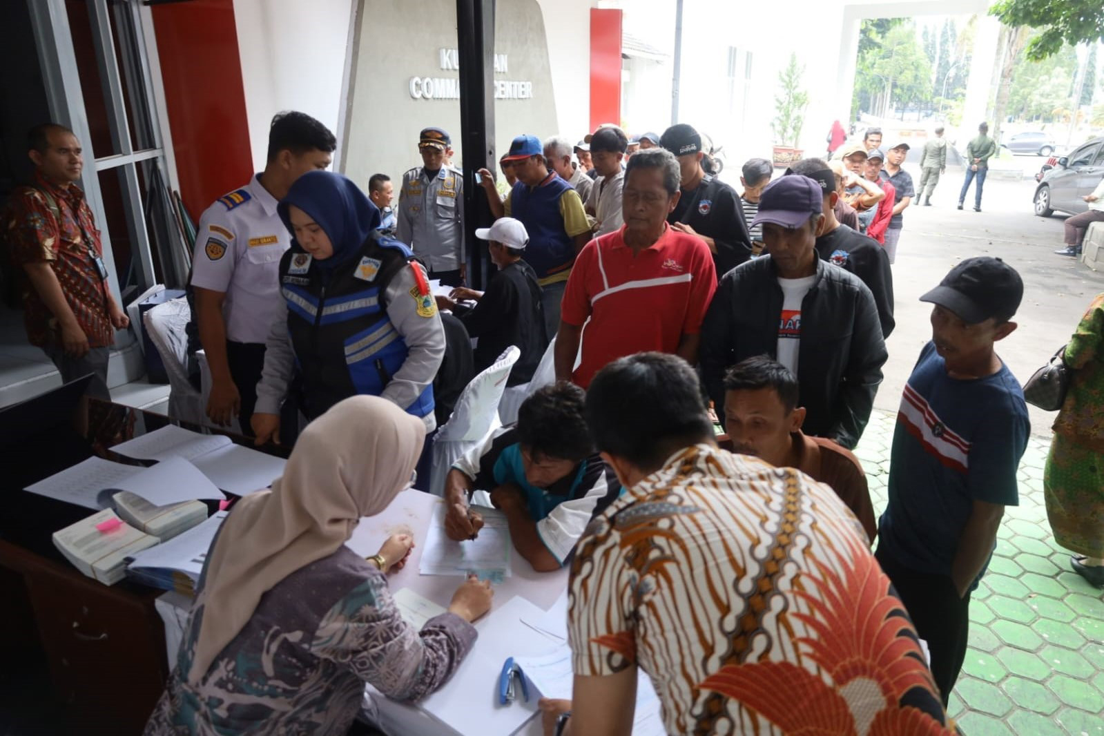 Di Cirebon Penarik Becak, di Kuningan Ratusan Kusir Delman Terima Kompensasi