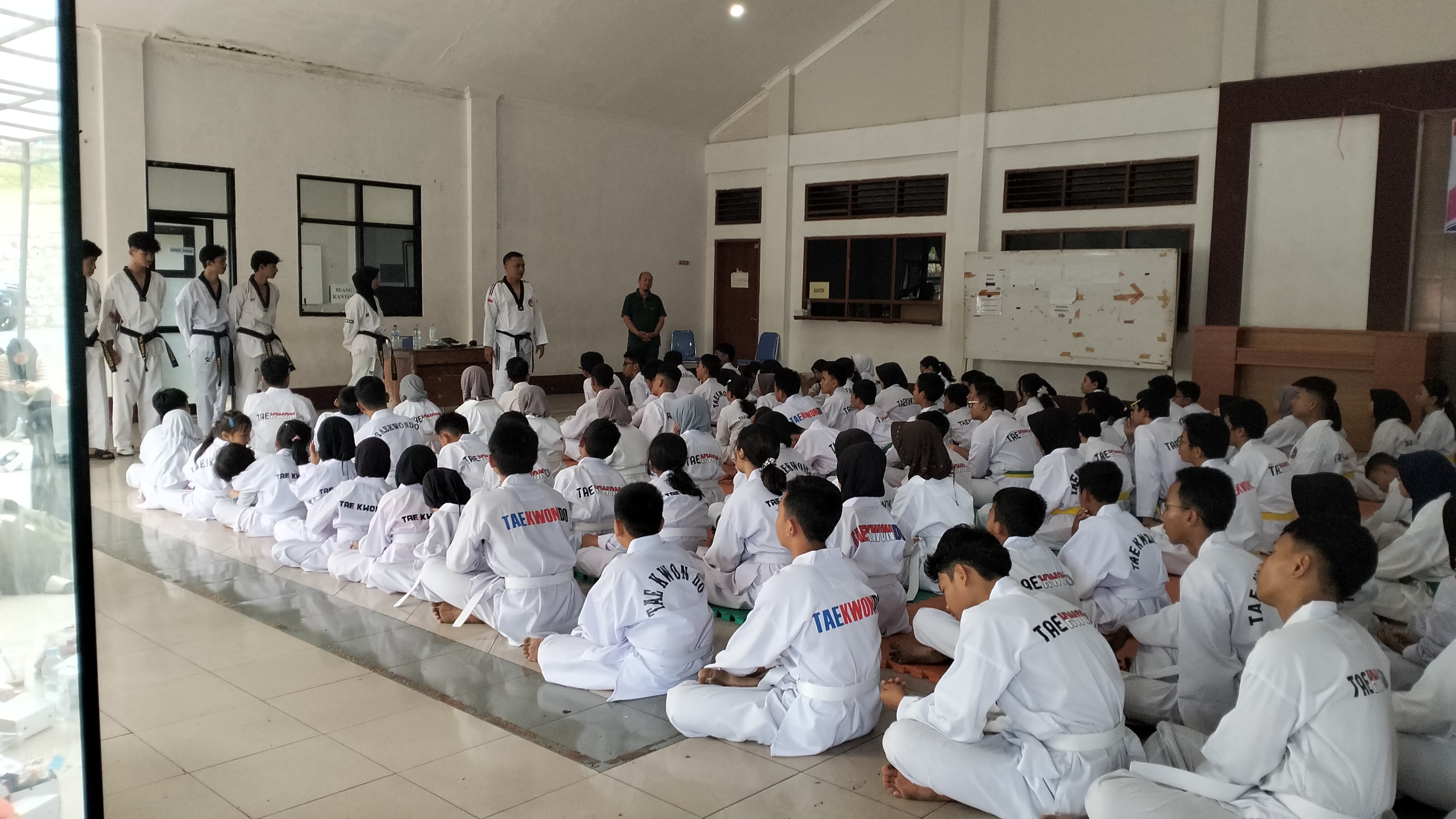 Digelar Pengcab Taekwondo Kuningan, Ratusan Taekwondoin Jadi Peserta Ujian Kenaikan Tingkat