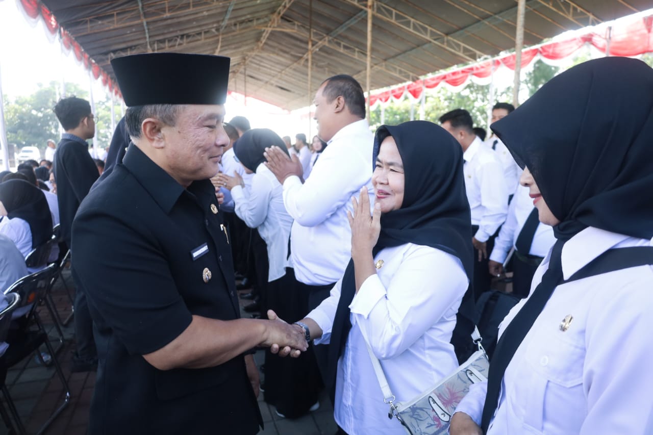 Pelantikan 580 ASN di Kuningan, Bupati Dian Soroti Pentingnya Etika dan Komitmen