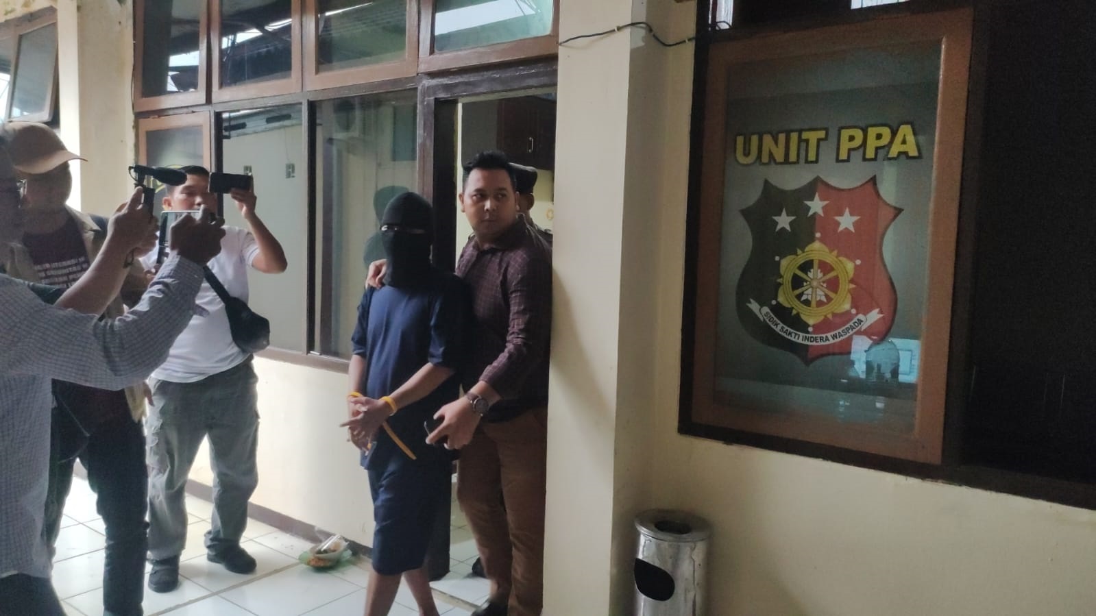 Polisi Tangkap Dukun Cabul di Kuningan, Aksi Bejat Diduga Berlangsung Sejak 2017