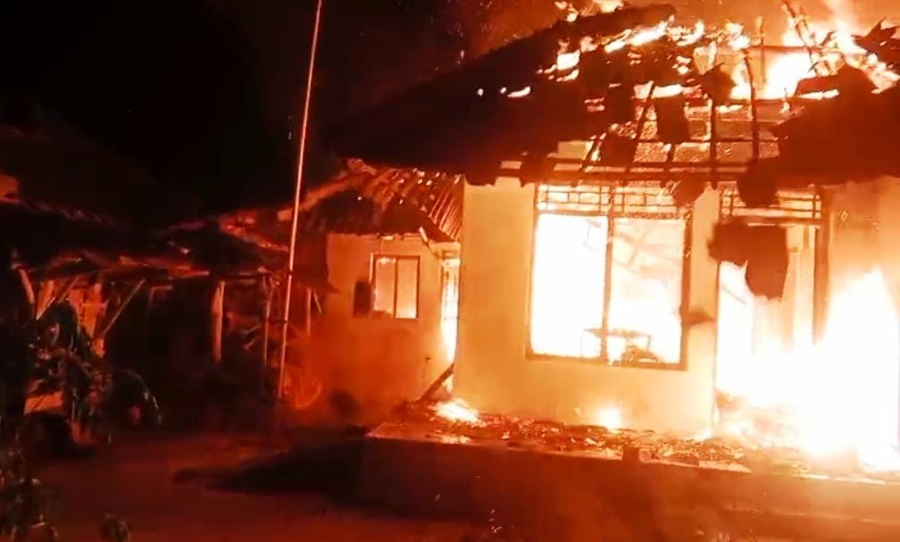 Kebakaran di Kuningan, Dua Rumah Terbakar, Kerugian Tembus Rp105 Juta