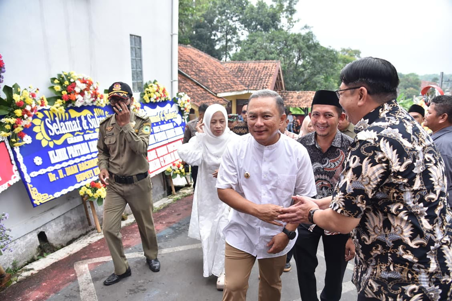 Klinik Kesehatan Buka di Desa Karangkamulyan, Bupati Kuningan Pesan 3 Hal