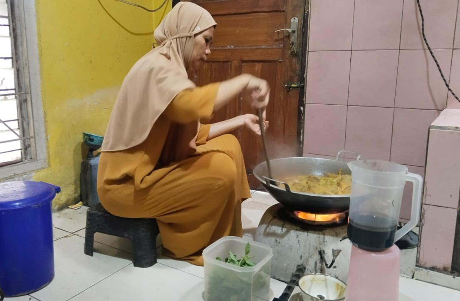 Inovasi Warga Kuningan, Minyak Jelantah jadi Bahan Bakar Kompor