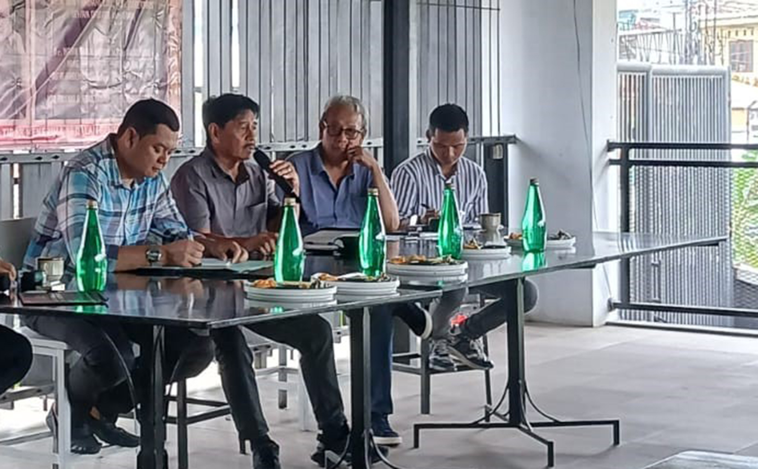 Sejumlah Sorotan Ditujukan untuk DPRD Kuningan Dalam Diskusi Publik