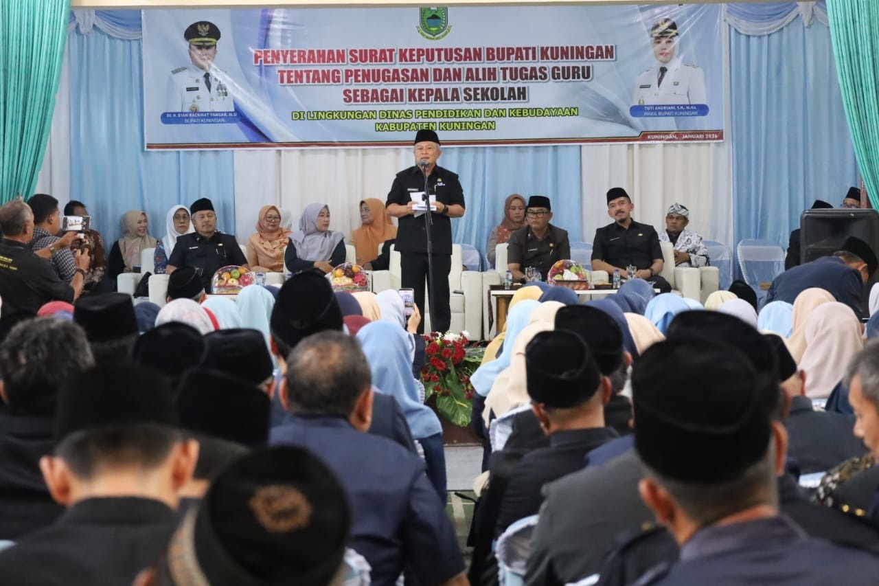 Daftar Nama Kepala Sekolah yang Baru Dikukuhkan Bupati Kuningan