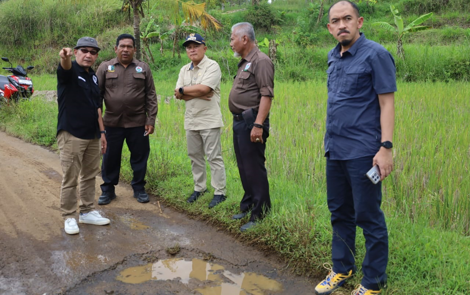Ruas Jalan Cipasung–Paninggaran Diperbaiki Tahun Depan