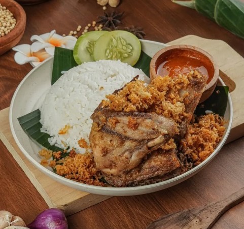 Selain Enak, 3 Tempat Makan Dekat Universitas Pamulang Tangsel Ini Murah