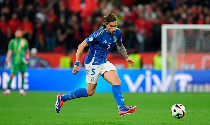 Membedah Gaya Bermain Riccardo Calafiori, Bek Muda Italia Rasa Playmaker: Titisan Paolo Maldini! 