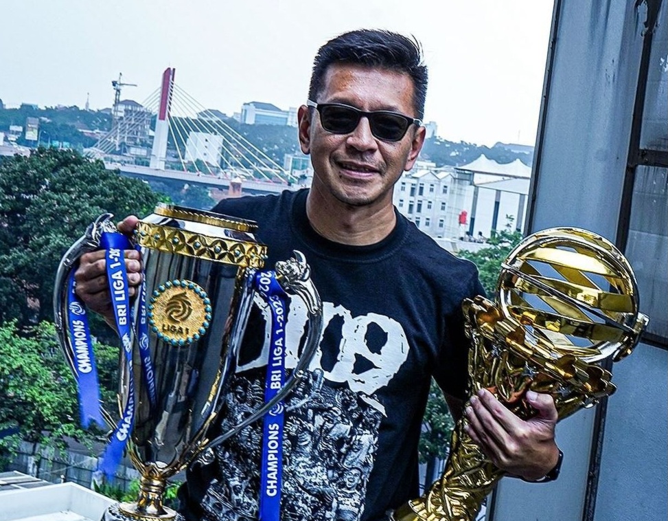 Mundur dari Persib Bandung, Ini Sosok Pengganti Teddy Tjahjono 