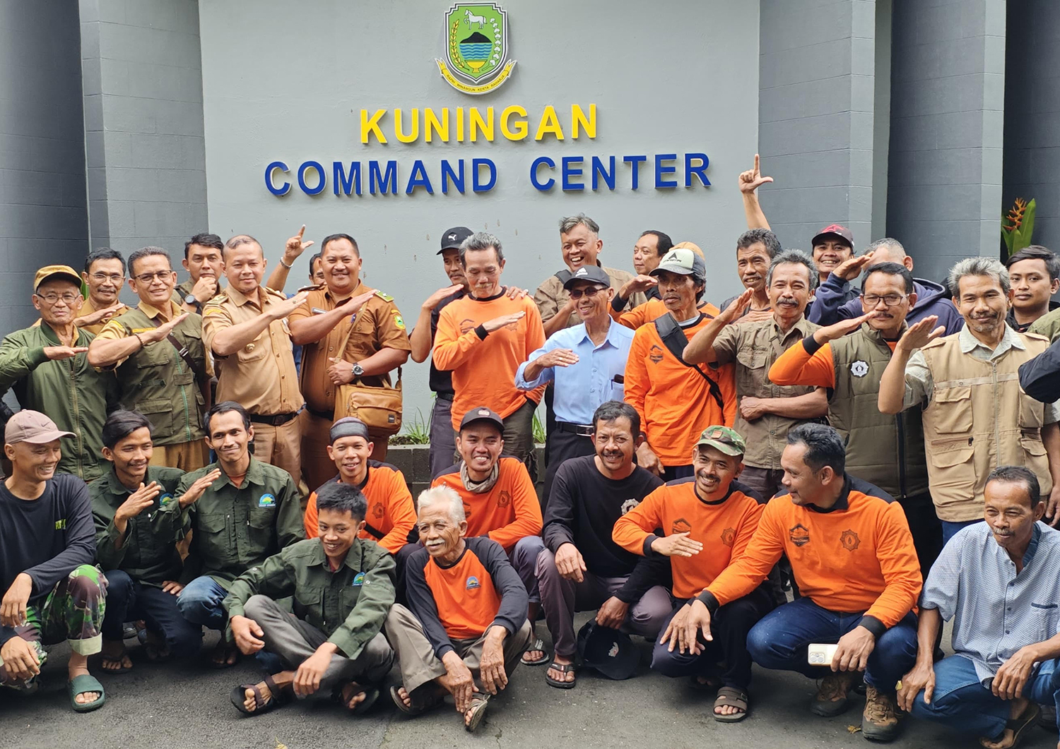 Petani Getah Pinus Kumpul di Pendopo Kuningan, Kejelasan PKS Minta Dipercepat