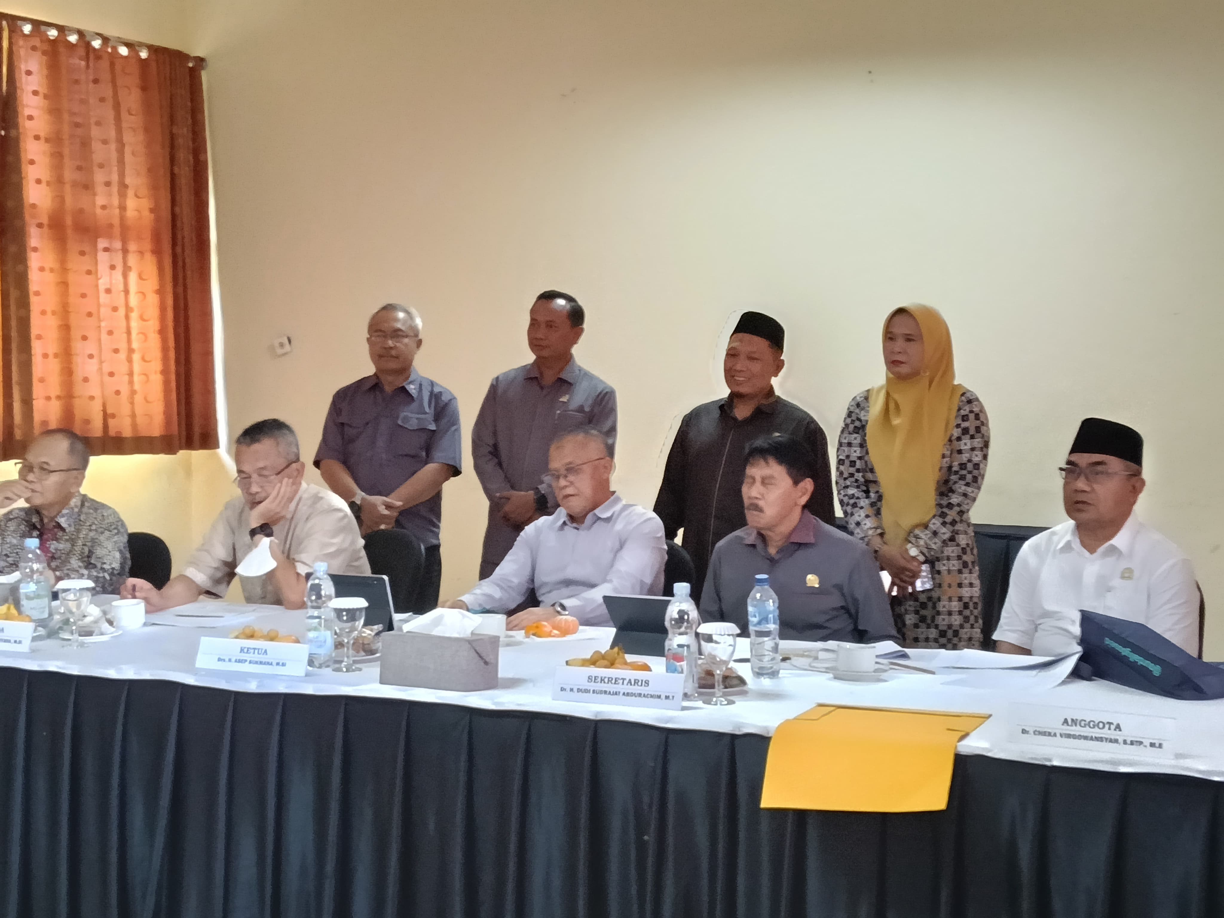 Pimpinan DPRD Kuningan Tinjau Langsung Proses Seleksi Calon Sekda