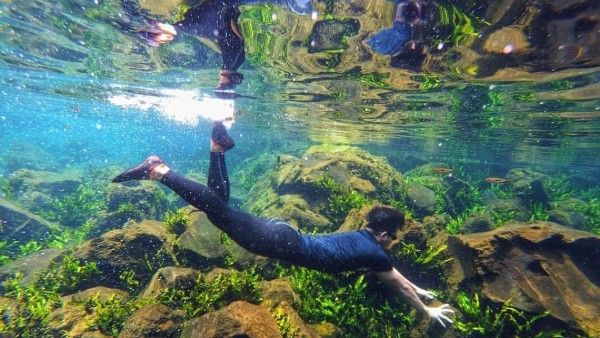 4 Wisata Danau di Kuningan yang Memiliki Pemandangan Indah dan Fasilitas yang Seru, Ada yang Bisa Snorkeling!