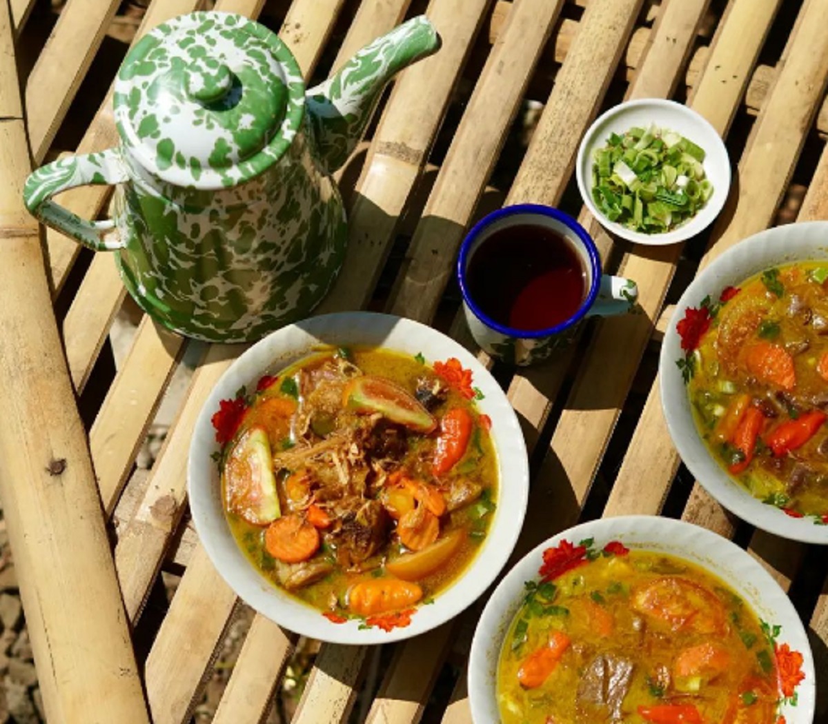 Inilah 6 Tempat Makan Lesehan Di Kuningan Jawa Barat Yang Enak Cocok