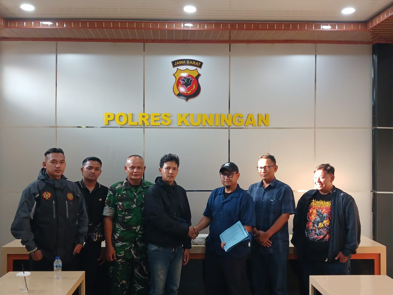Mediasi Suporter Persib dan Persija di Kuningan Berakhir Damai, Polisi Tekankan Persaudaraan
