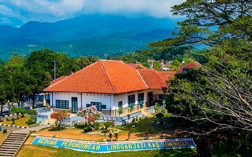 Tidak Hanya Wisata Alam! Ini 2 Objek Wisata Kuningan Non-Alam Yang Bisa Kamu Kunjungi Bersama Keluarga