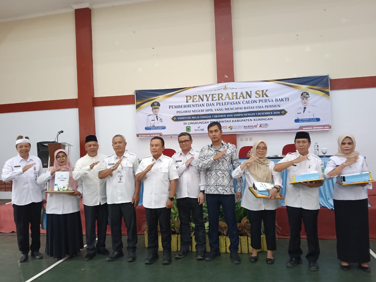 SK Pensiun ASN Kuningan Diserahkan, 110 PNS Masuki Purna Bakti