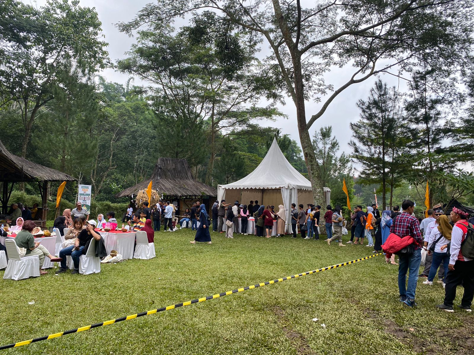 6.000 Kadu untuk Festival Durian di Desa Wisata Cibuntu Kuningan, Begini Suasananya