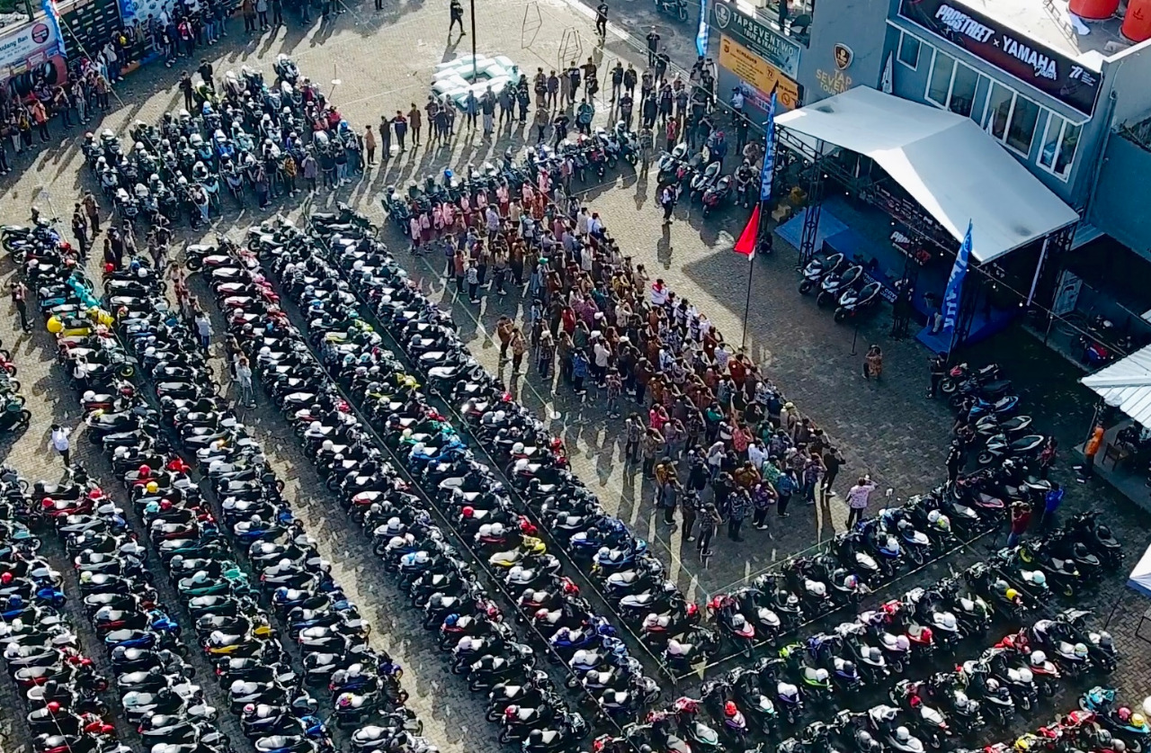 Khidmat Upacara Bendera, Antusiasme 500 Bikers Aerox ikuti Merdeka Ride di Lembang - Bandung