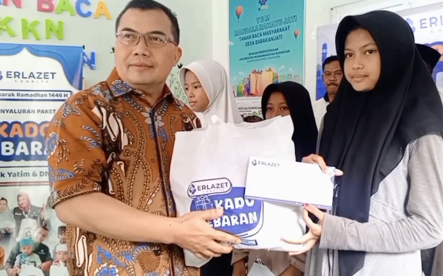 Erlazet Charity Resmikan Mitra Pemberdayaan Yatim di Desa Babakan Jati Kuningan