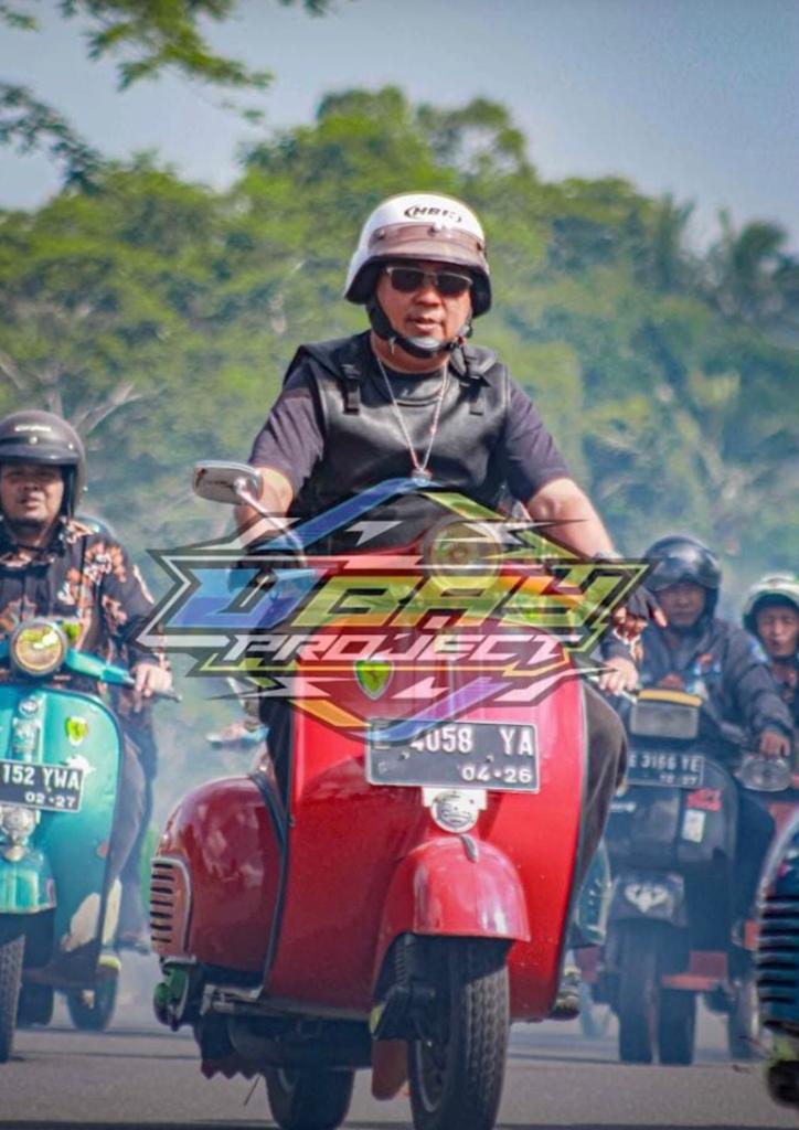 Kisah Papih Encu, Tetap Tampil Macho Meski dengan Skuter Tua