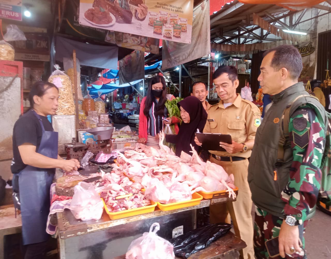 MBG Libur, Harga Daging Ayam, Telur hingga Cabai Turun di Kuningan