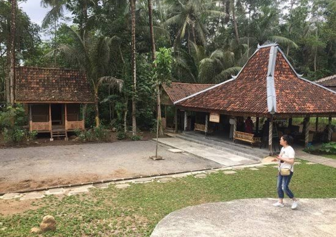 Tahun Baru di Borobudur, Jangan Lupa Nikmati Mangut Daging Beong di The Joglo Panglipuran